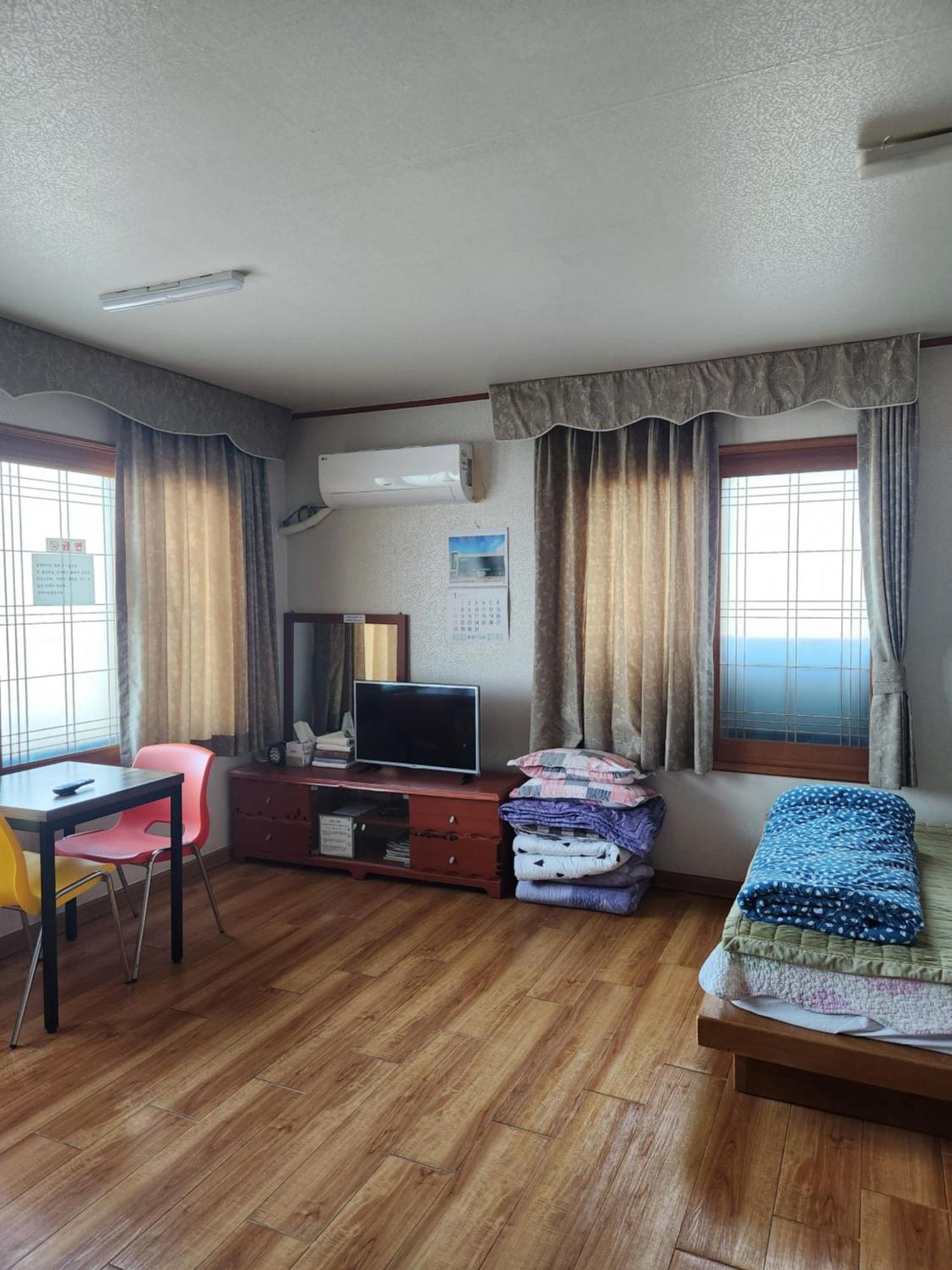Bada Village Minbak Jeju Extérieur photo